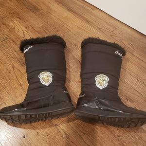 Midcalf furry lined snow boots